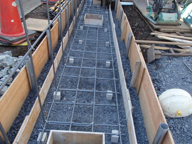 ブロック塀基礎配筋